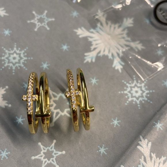 Sale 2/$10* NWT Cross cubic zirconia ring by SHEIN. Select size 8 or 9. - Picture 4 of 5